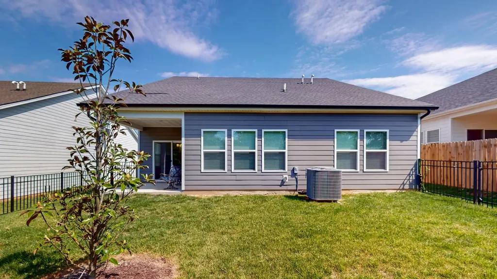 1248 Dutch Peak Lebanon TN 37090
