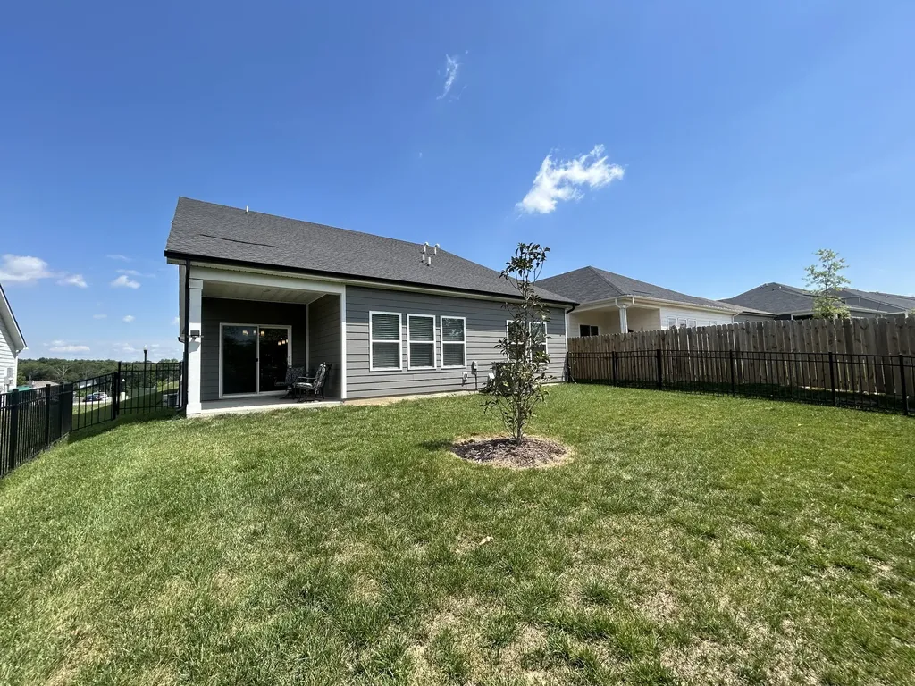 1248 Dutch Peak Lebanon TN 37090