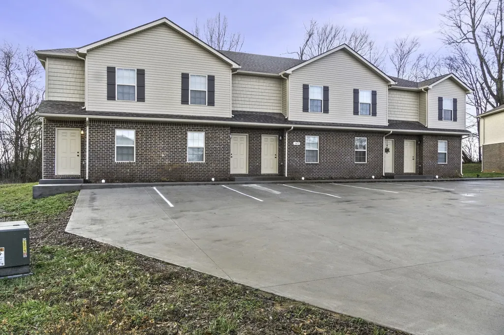 1472 Amberjack Court Clarksville TN 37042
