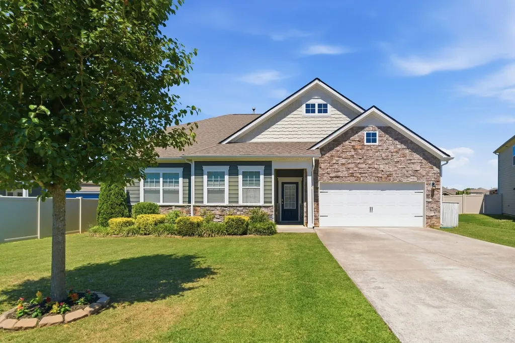 1110 Locus Lane Murfreesboro TN 37128