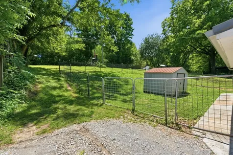 121 Sharp Road Athens TN 37303