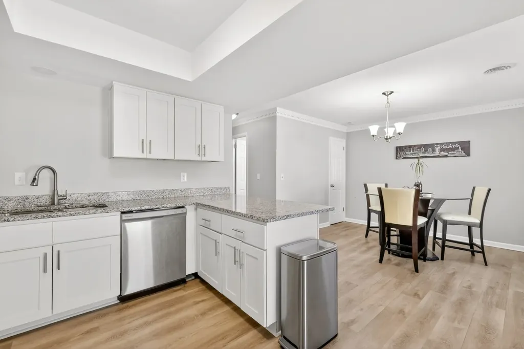5601 Country Drive Nashville TN 37211