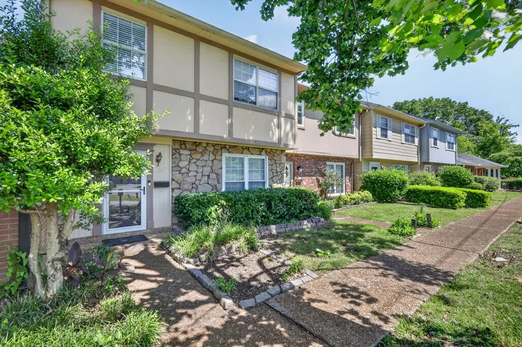 5601 Country Drive Nashville TN 37211