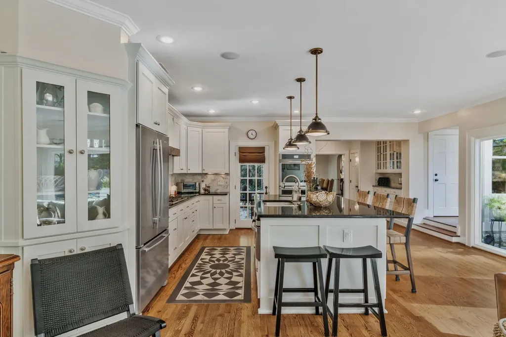 1724 Green Hills Drive Nashville TN 37215