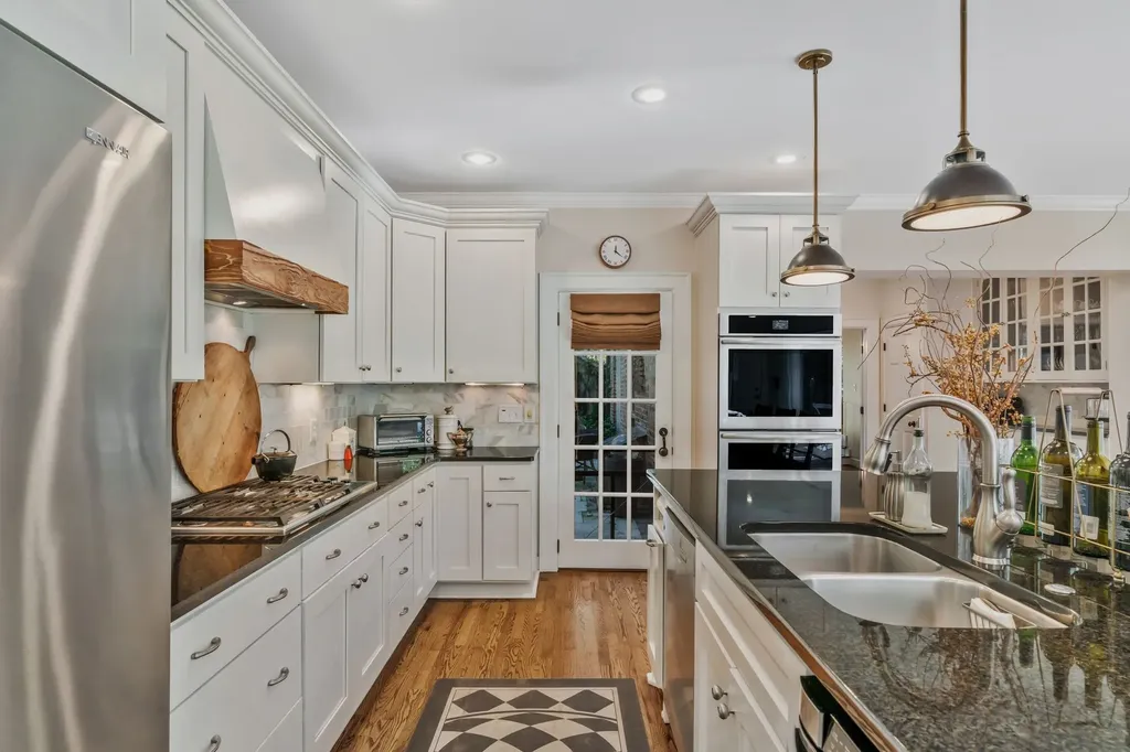 1724 Green Hills Drive Nashville TN 37215