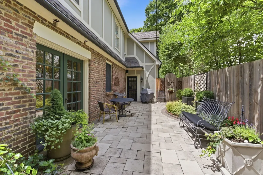 1724 Green Hills Drive Nashville TN 37215