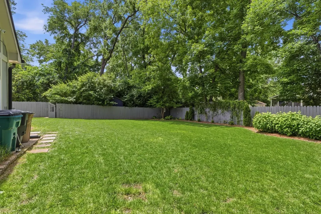 1724 Green Hills Drive Nashville TN 37215