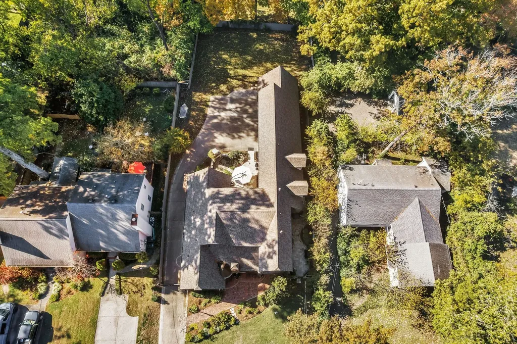 1724 Green Hills Drive Nashville TN 37215