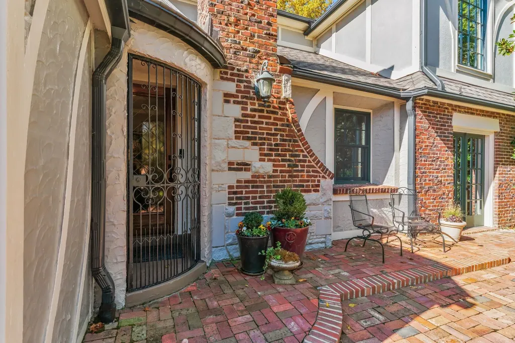 1724 Green Hills Drive Nashville TN 37215
