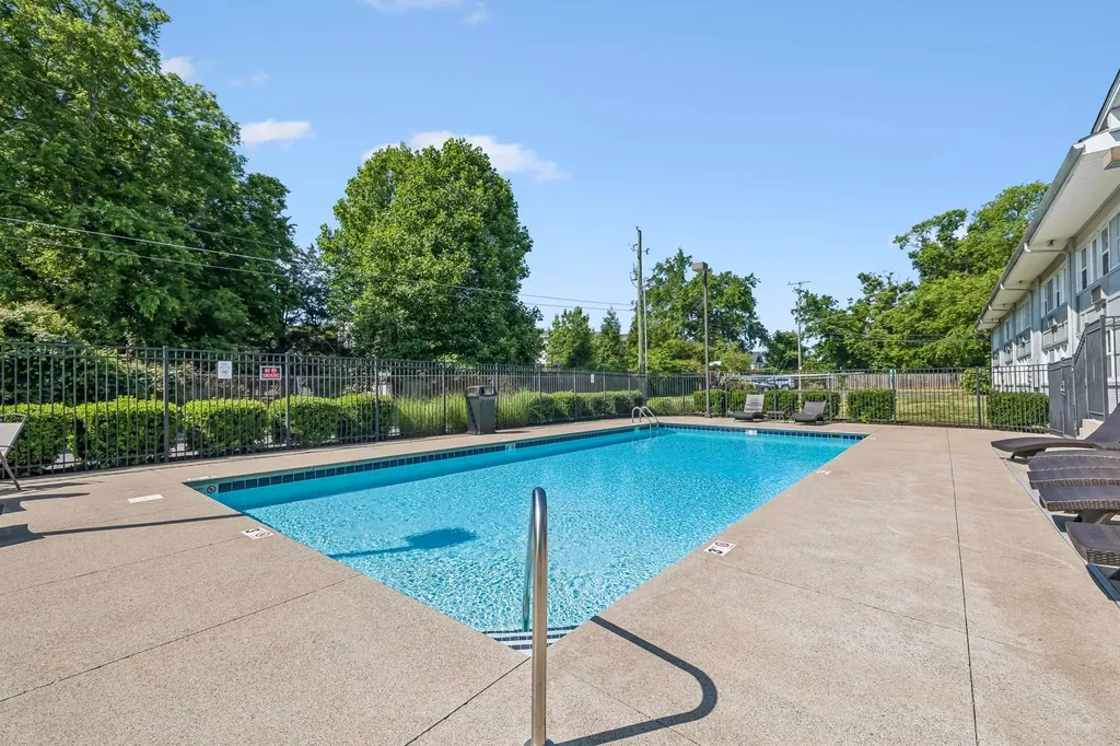 801 Inverness Avenue Nashville TN 37204