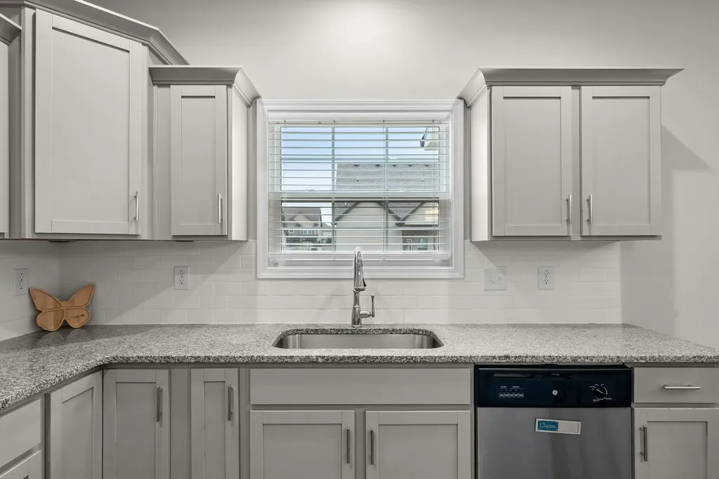 1429 Kingbird Drive Clarksville TN 37040