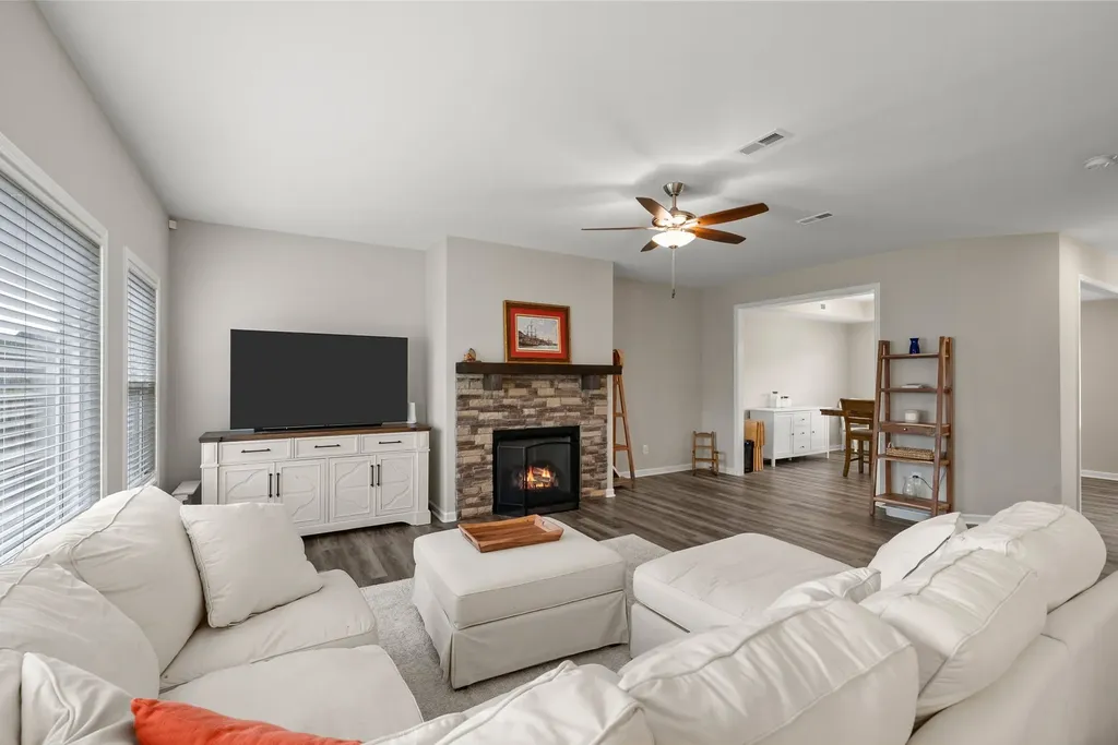 1429 Kingbird Drive Clarksville TN 37040