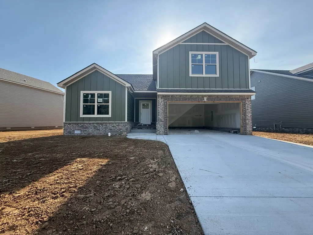 355 Hereford Farms Clarksville TN 37043