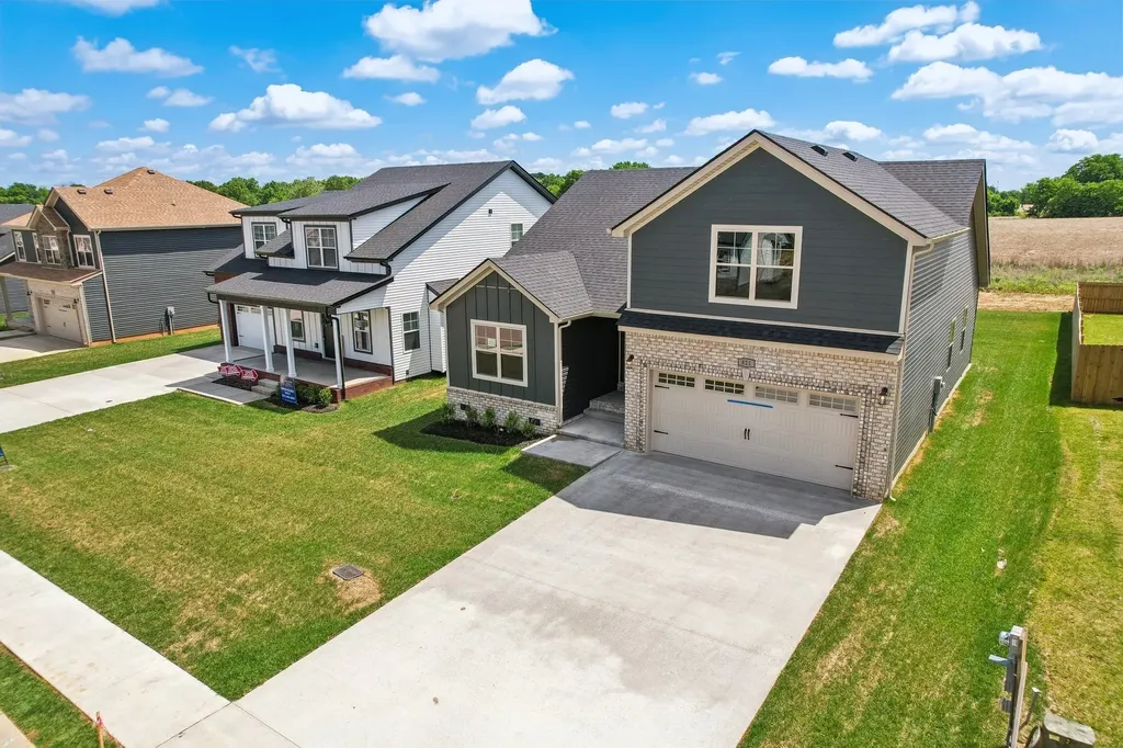 355 Hereford Farms Clarksville TN 37043
