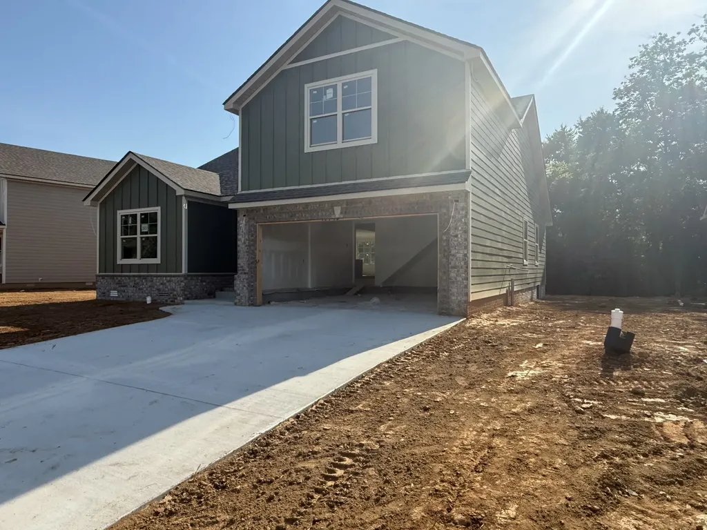 355 Hereford Farms Clarksville TN 37043