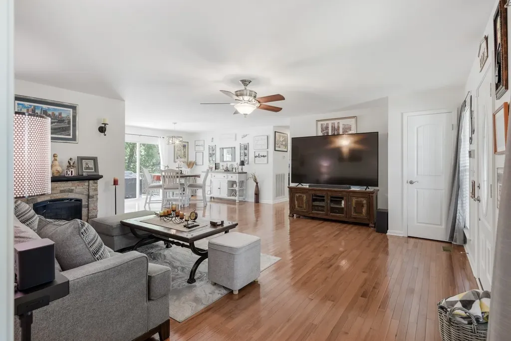 1555 Heller Ridge Spring Hill TN 37174