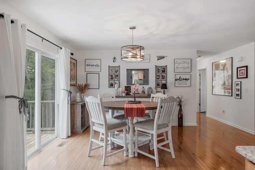 1555 Heller Ridge Spring Hill TN 37174