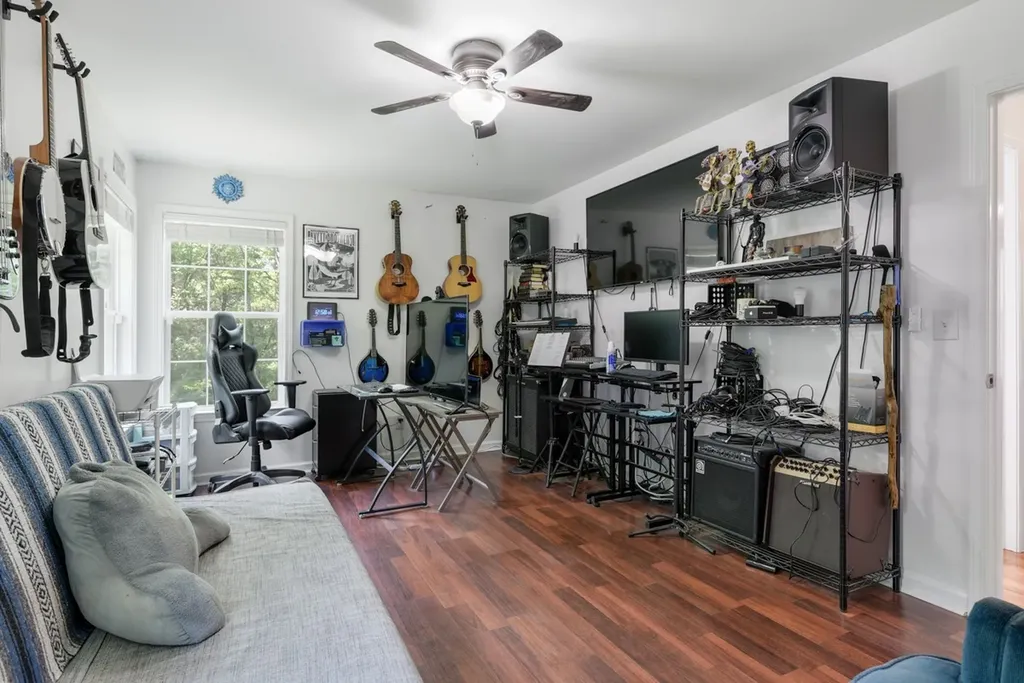 1555 Heller Ridge Spring Hill TN 37174