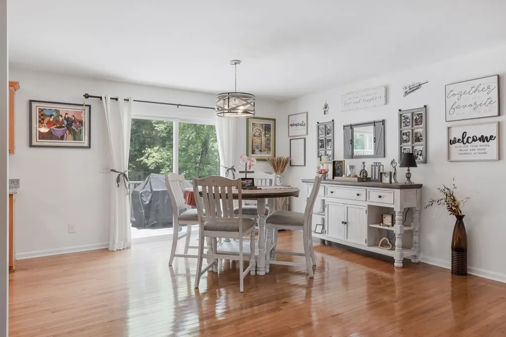1555 Heller Ridge Spring Hill TN 37174
