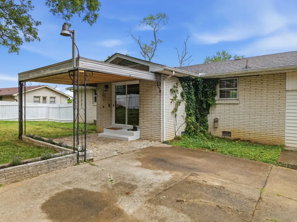 3288 Niagara Drive Nashville TN 37214