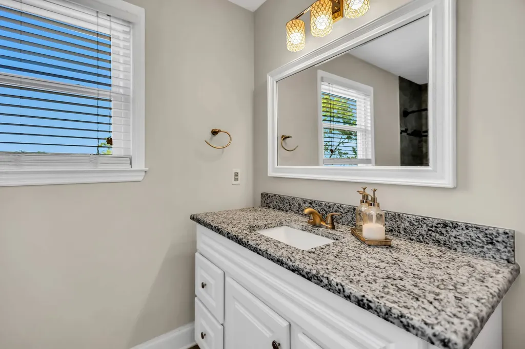 107 Maple Way, N Hendersonville TN 37075