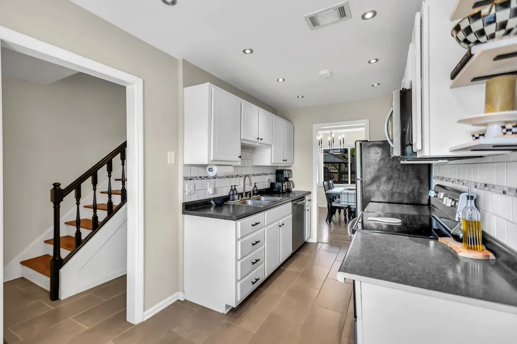 107 Maple Way, N Hendersonville TN 37075