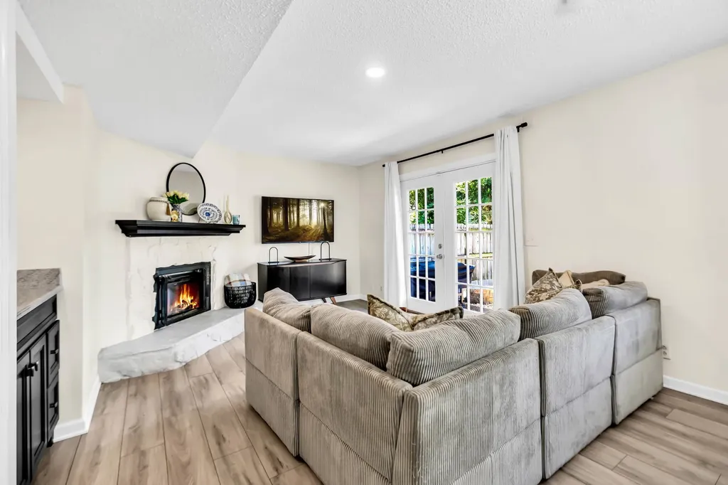 107 Maple Way, N Hendersonville TN 37075