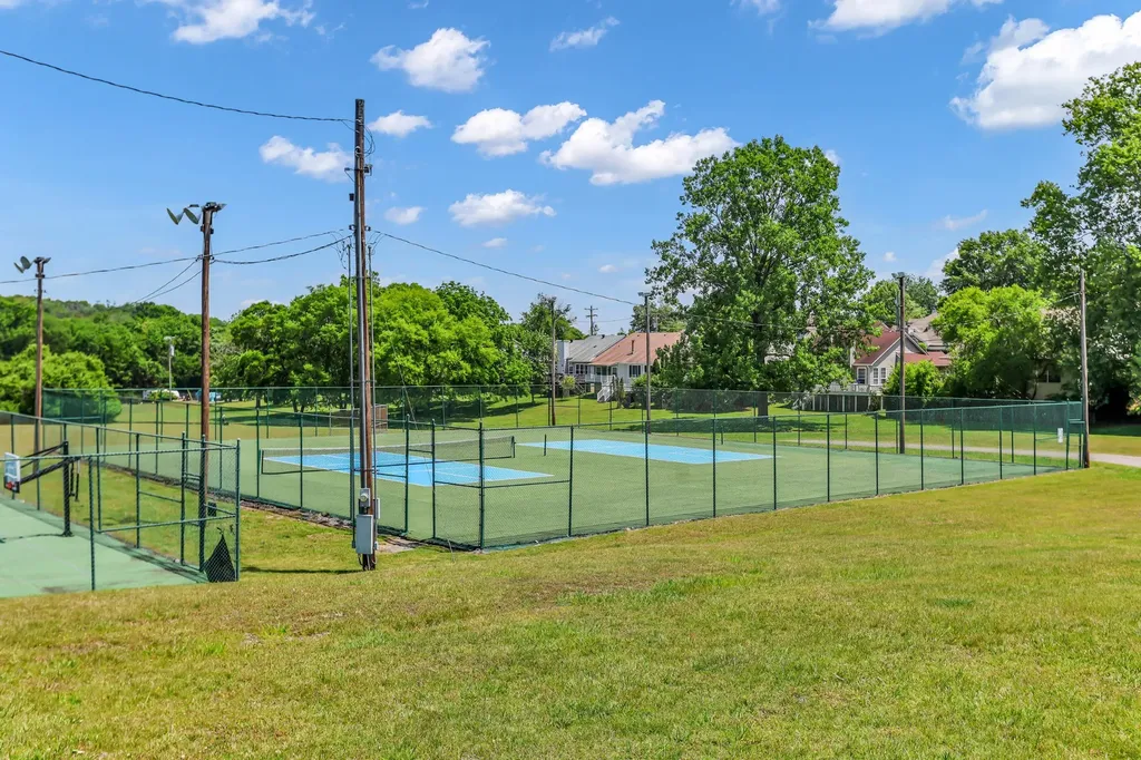 107 Maple Way, N Hendersonville TN 37075