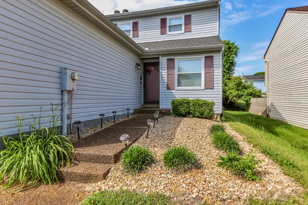 107 Maple Way, N Hendersonville TN 37075