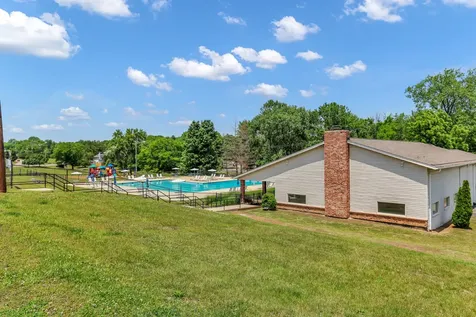 107 Maple Way, N Hendersonville TN 37075