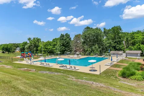 107 Maple Way, N Hendersonville TN 37075