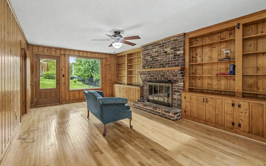 208 Trahern Lane Clarksville TN 37040
