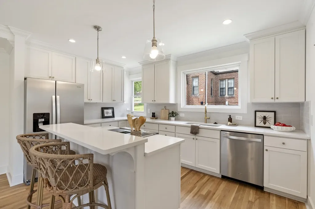 911 Fairwin Avenue Nashville TN 37216