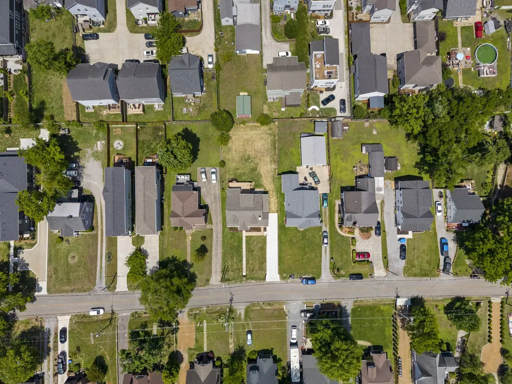 911 Fairwin Avenue Nashville TN 37216