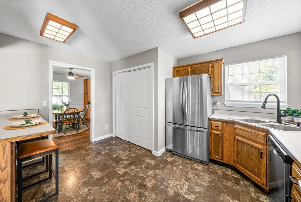 159 Whitehall Drive Clarksville TN 37042