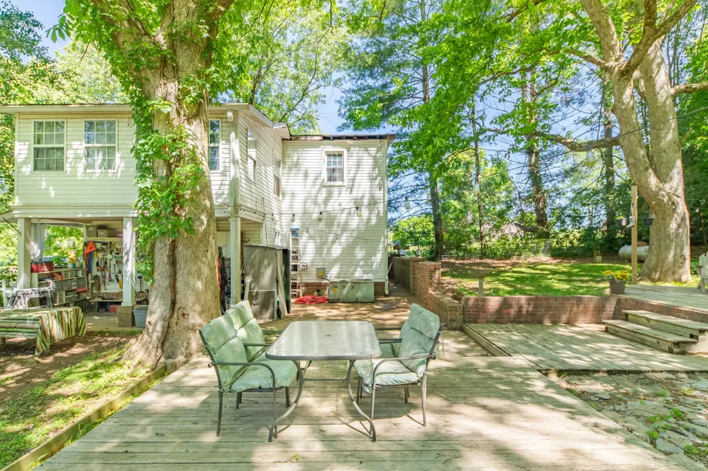 1558 Santa Fe Pike Columbia TN 38401