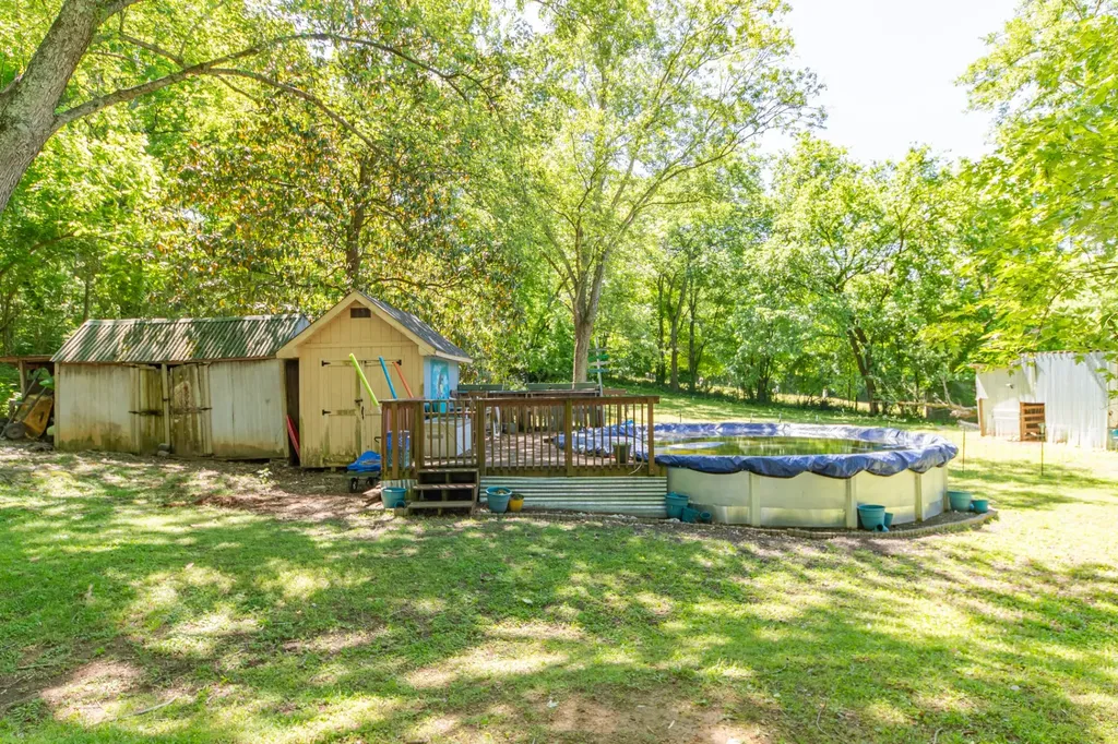1558 Santa Fe Pike Columbia TN 38401