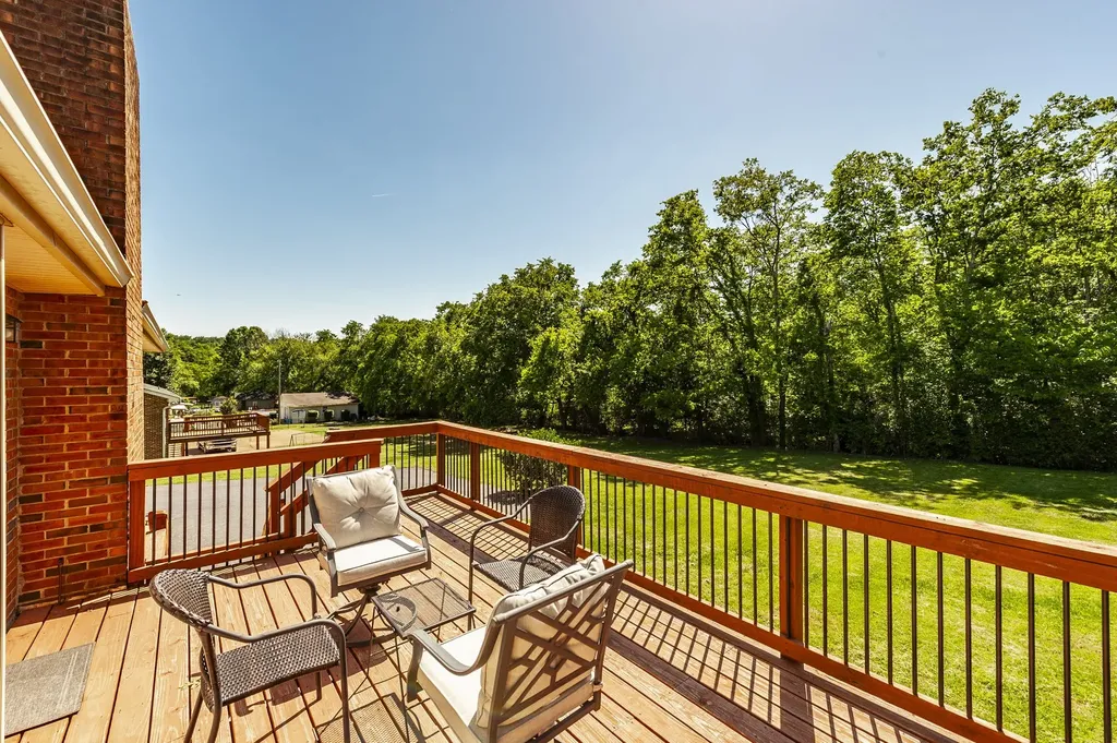 131 Honeysuckle Drive Hendersonville TN 37075