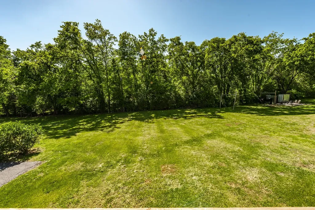131 Honeysuckle Drive Hendersonville TN 37075