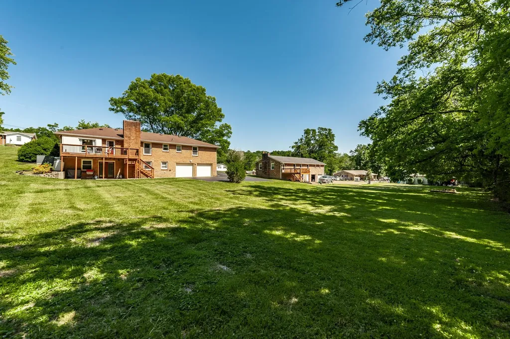 131 Honeysuckle Drive Hendersonville TN 37075