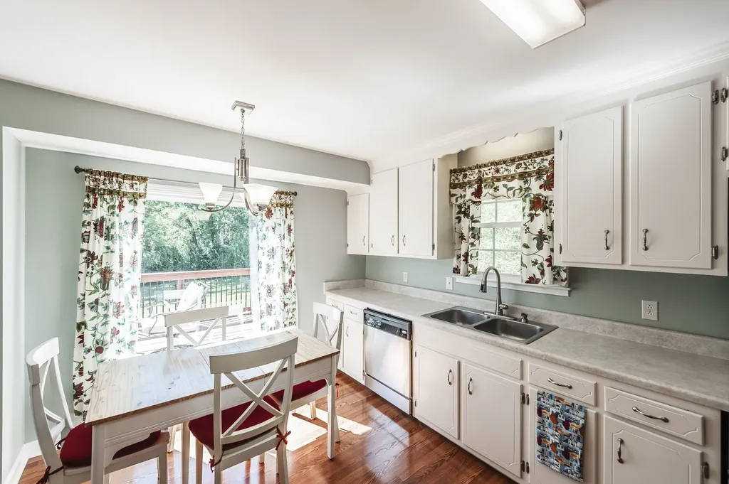 131 Honeysuckle Drive Hendersonville TN 37075