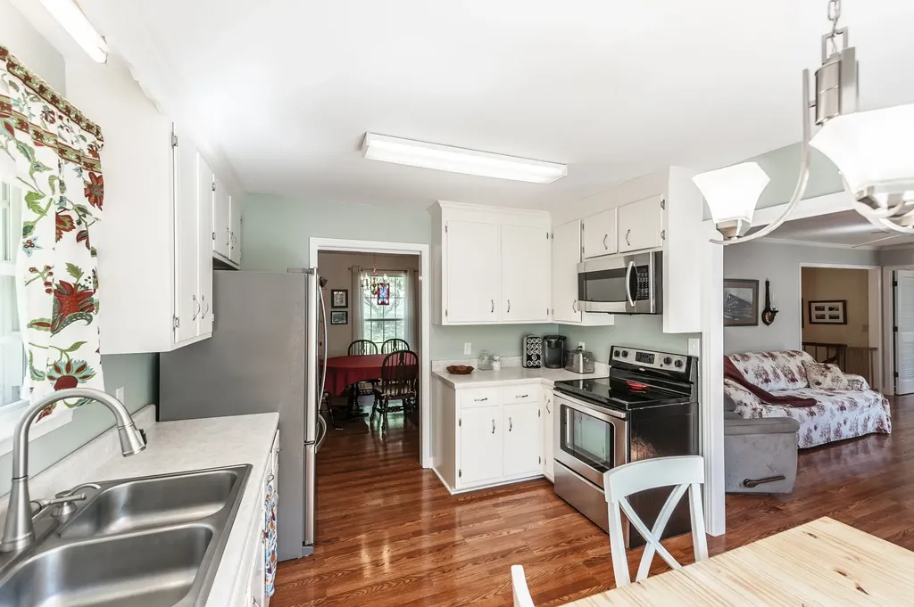131 Honeysuckle Drive Hendersonville TN 37075