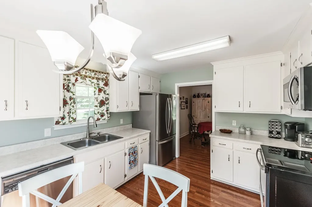 131 Honeysuckle Drive Hendersonville TN 37075