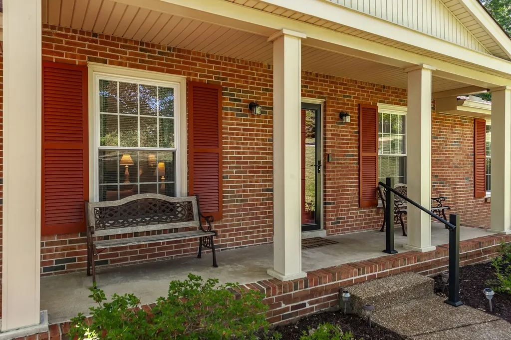 131 Honeysuckle Drive Hendersonville TN 37075
