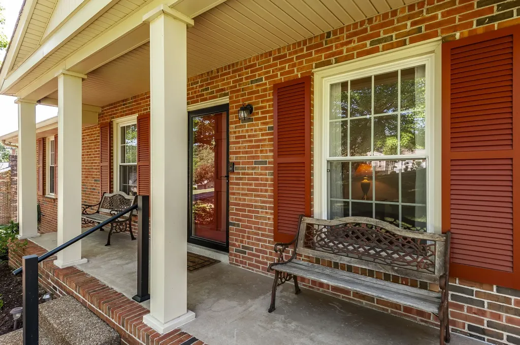 131 Honeysuckle Drive Hendersonville TN 37075