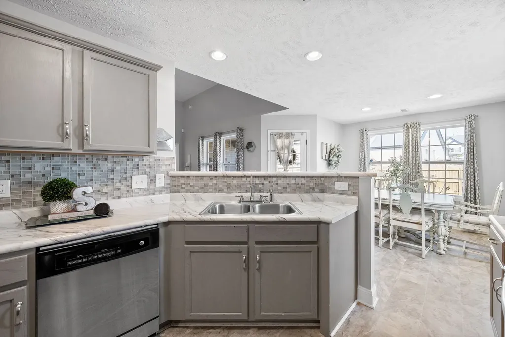 607 Fennec Way Clarksville TN 37042