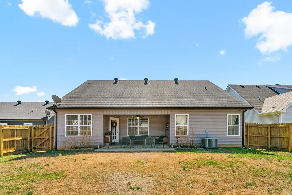 607 Fennec Way Clarksville TN 37042