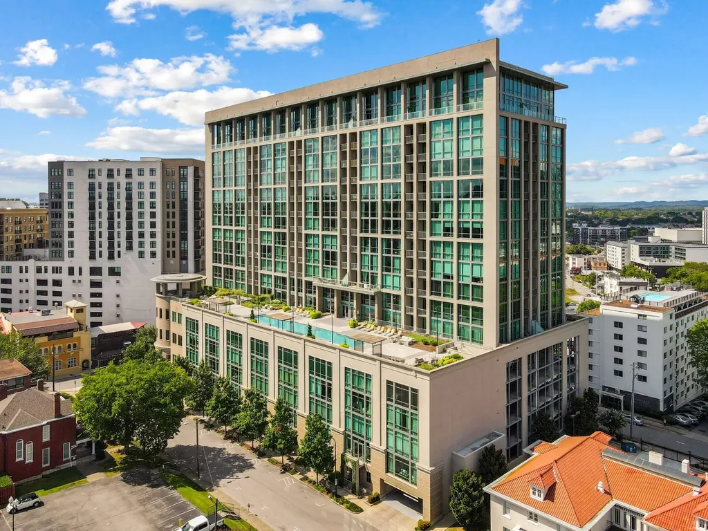 900 20th Ave, S Nashville TN 37212