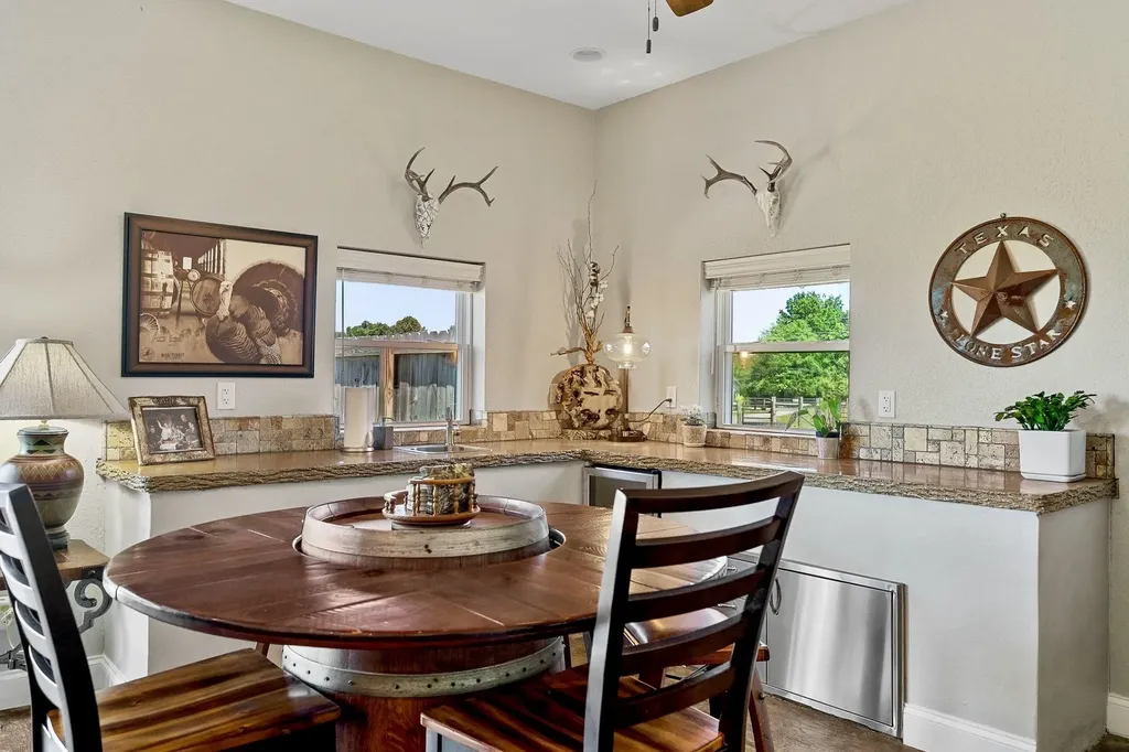 1004 Dry Creek Road Smithville TN 37166