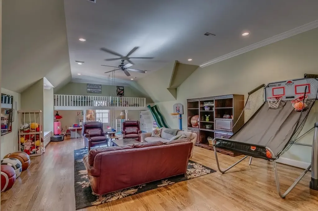 1330 Burton Valley Road Nashville TN 37215
